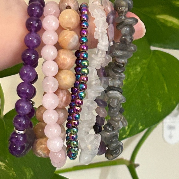 Jewelry - Lot of Crystal Gem Bracelets 7- Amethyst Rose Quartz Fluorite, Bismuth